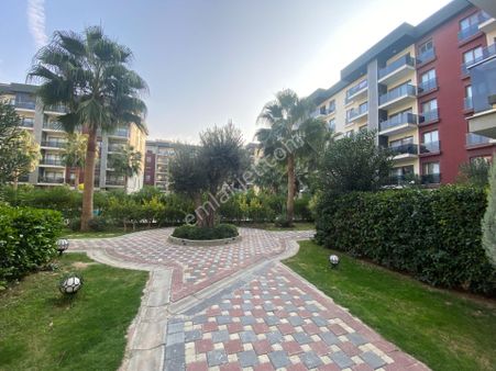 Torbalı Esen 11 Sitesi Kiralık Havuz Cepheli 1+1