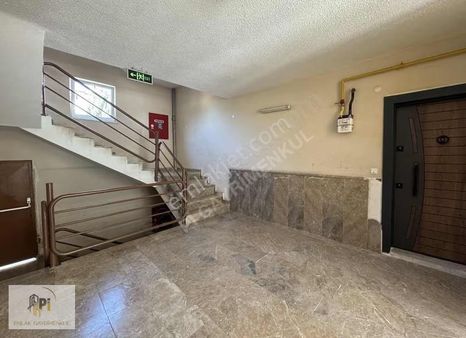 Pi Gayrimenkul'den Yaşamkent'te 2+1 Kiralık Daire