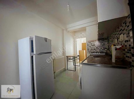 Pi Gayrimenkul'den Beşevler'de Eşyalı 1+1 Kiralık Daire