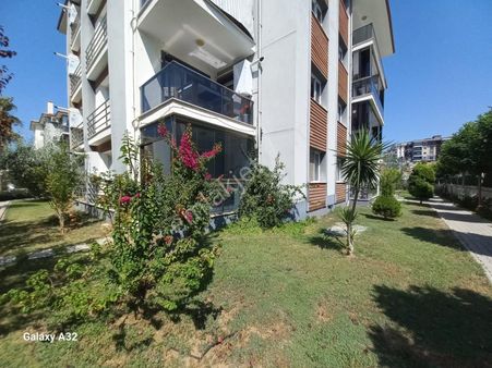 Kuşadası Değirmendere Mah 2+1 Bahçe Katı Havuzlu Site