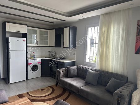 Adana Sarıçam Stadyum Yolunda Ana Bulvarda 1+1 Eşyalı Kiralık Geniş Daire