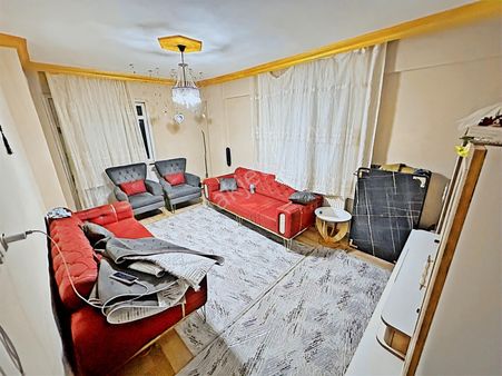 Yatırım'dan Yenibosna'da Ulaşım Olanaklarına Yakın Katta 2+1