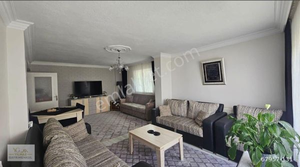 Şafaktepe Mahallesi Yatırımlık Kira Getirisi Yüksek Cephesi Açık