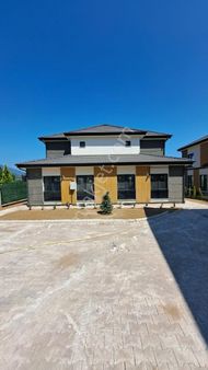 İnegöl Hocaköy De Satılık Lüks Villa