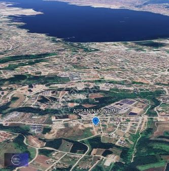 Başiskele Paşadağda 300 M2 % 30 İmar 3 Kat Satılık Arsa