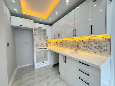 Manisa Karaköy Topçuasım Mah.2+1 Fullüx Uygun Satılık