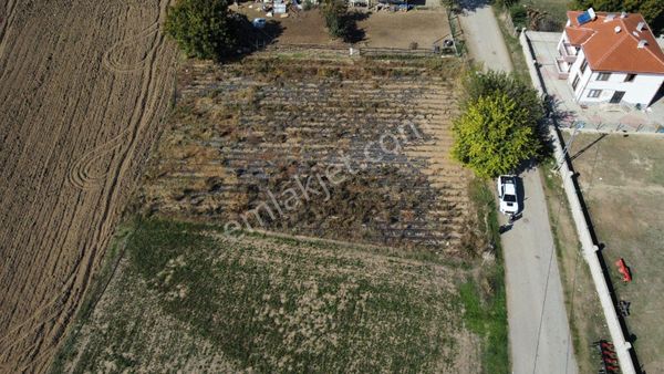 Ulucan'dan Küçükyenice'de Satılık 3 Adet Arsa