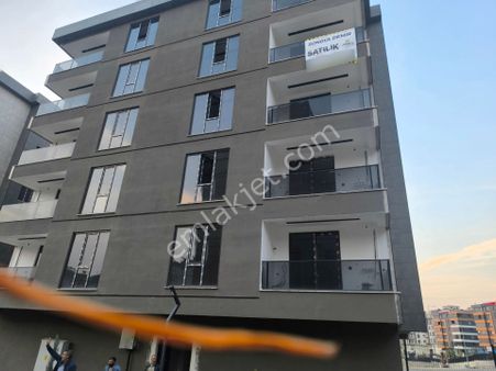 Emlak 72 ' Den Çamlıtepe Mahalles' İnde Satılık 2+1 Daire