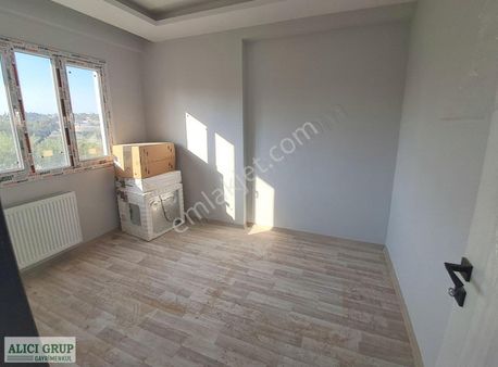 #cadde Üstü Hasarsız İskanlı Satılık 1+1 Daire