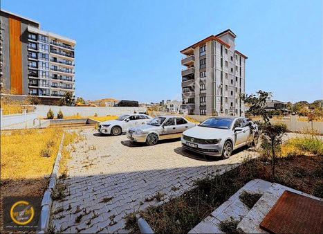Ayrancılar İnönü'de Arakat Havuzlu Sitede Satılık Daire