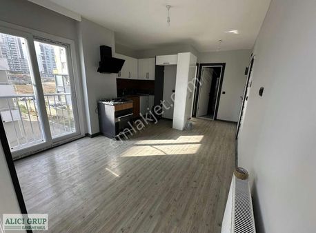 #stad Yakını İskanlı Hasarsız Anayola Yakın Kiralık Daire