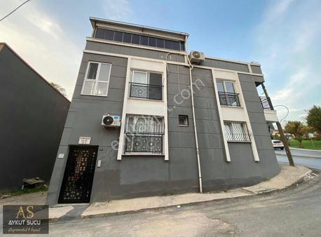 Kızılay Mahallesinde Ferah Geniş Daire 1+1 Satılık