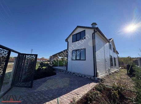 Meram Karadiğin Mahallesinde 3+1 Bungalov Villa