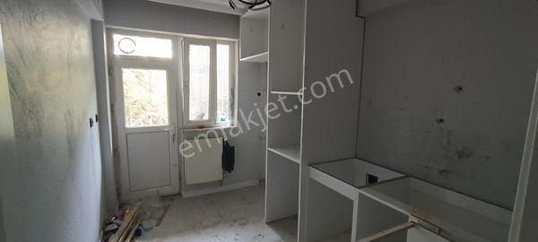 Ender Uysal Gayrimenkulden Siteler Mahallesin De İçi Yenilenmiş Sıfır 3+1 Kiralık Daire