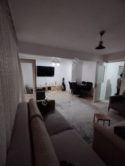 🏡tetik Emlaktan Cumhuriyet Mahallesinde Satılık 2+1 Daire!