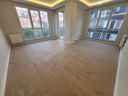 Üsküdar Aden Konaklarında Sıfır Site İçerisinde 2+1 Kiralıkdaire