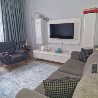Akşenden Fatih Çapa Odabaşında Full Yapılı 2.kat Genç Binada 90m² 2+1 Satılık Daire