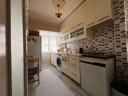 Ankara Kazanç'tan Atatürk'te Full Yapılı Harika Konumda Ara Katta Geniş Satılık 3+1 Daire