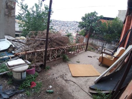 Buca Çaldıran Mah.//polisokulu Arkası/144m2tektapu/bahçeli/müstakil Tekkatlı 2+1ev