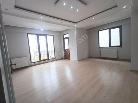 Zeytinburnu Nuripaşada 3+1 113m² 7yıllık Asansörlü Satılık Daire Osmanlı Emlak