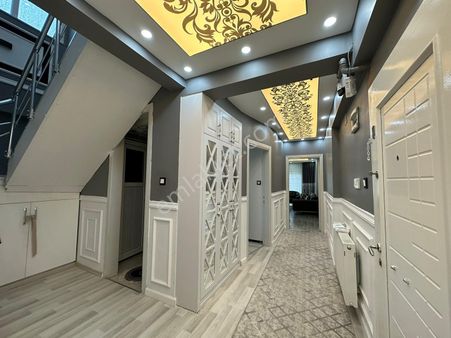 Kültür Emlaktan Karaköprü'de Satılık Dublex Arakat 5 Odalı İçi Yenilenmiş Daire