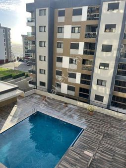 Atatürk Mahallesinde Site İçinde 3+1 Satılık Lüks Daire