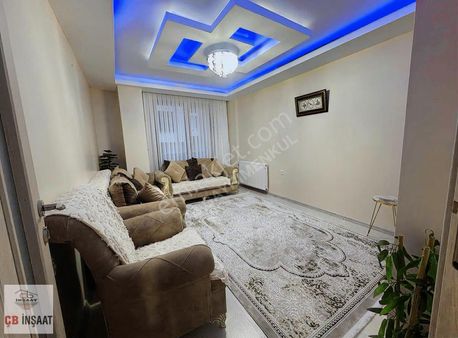 Çb'den Cumhuriyet Mah'de 2+1 75m2 Ön Cephe İskanlı Satılık Daire