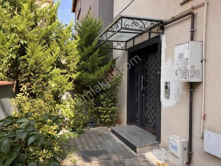 Madenler'de Metro Yakını Yeni Binada 2+1 Satılık Ara Kat Daire