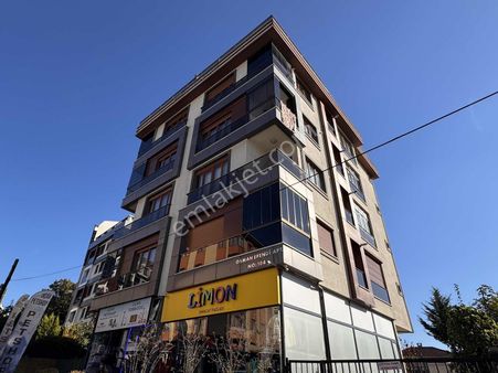 Çekmeköy Alemdağ Merkezde Cadde Üzeri 2+1 Lüks Kiralık Daire