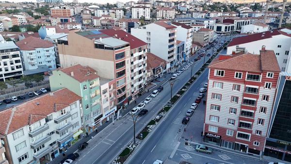 Nevzat Şener Bulvarı Kaymakamlık Karşısı Satılık 280 M2 İşyeri
