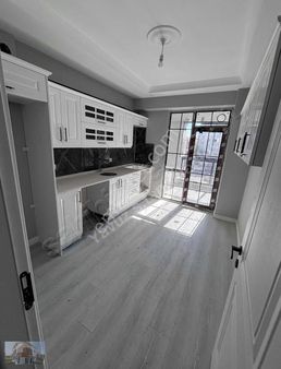 Cumhuriyet Park Mevki Sıfır 2+1 Giriş Kat Site İçinde