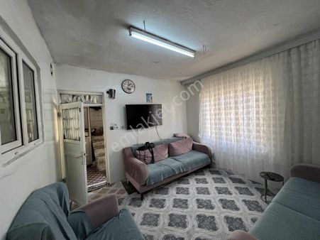 Düztepe'de Uygun 2 Katlı Geniş Oturum Müstakil Ev