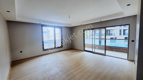 Çok Merkezi Site İçi Sıfır 3+1 Kısa Süreli Acil Satış Fiyatıdır