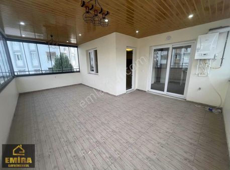 Emira'dan Geniş Teraslı Açık Cepheli 2+1 Kapalı Mutfak
