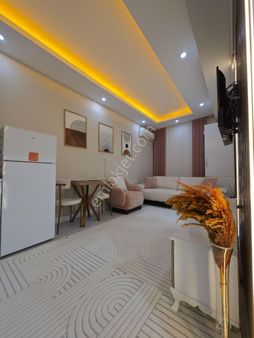 15 Mayıs Mahallesi Çınar Göbeğinde Eşyali 2+1 Daire Satılıktır