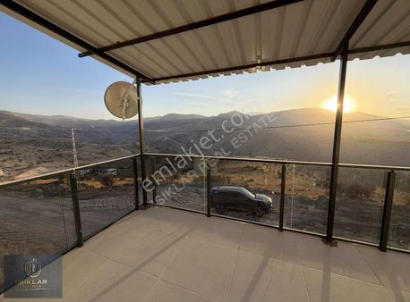 Enes Işık 'tan Yeşilyurt Ta Villa İmarlı Arsa Ve Tiny House