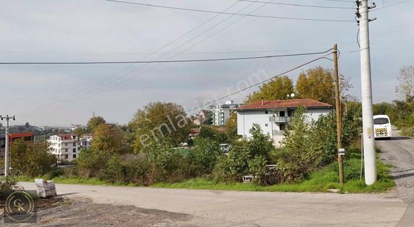 Başiskele Döngel' De %30 Imarlı Muhteşem Köşe Parsel