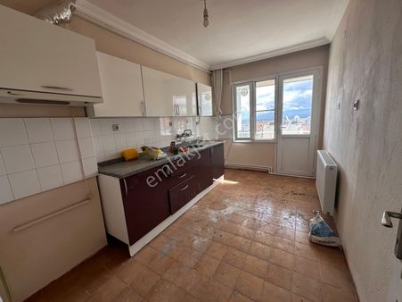 Bergama Zafer Mahallesi 3+1 Doğalgazlı Satılık Daire