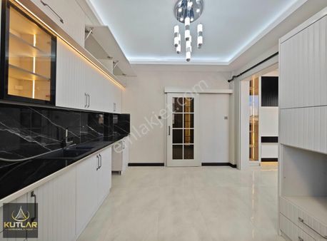 Yaşamak İstediğiniz Hayalinizin Anahtarı Kutlarda*3.5+1*daireler