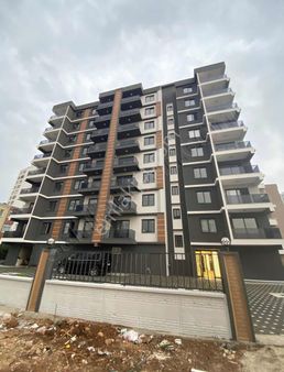 Aras**mezitli Yeni Bld. Binasının Kuzeyinde Lüx 1+1 Daire