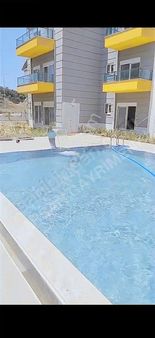 Side Kemer Mah.site İçinde Yüksek Giriş Havuz Satılık 1+1 Daire