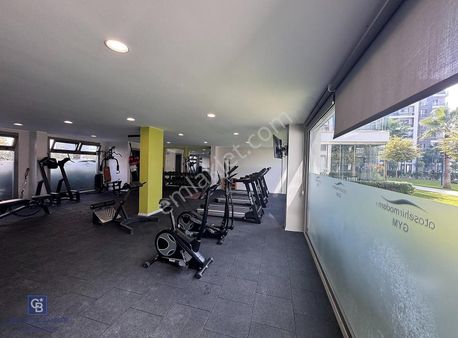 Ataşehir Modern1 Sitesinde Kiracısız Büyük Tip 1+1 Satılık Daire