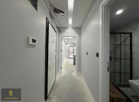 Florya Gm Yayla Cad.yakını Geniş Çift Balkonlu Fırsat1+1daireler