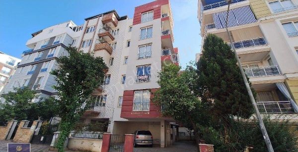 Üst Efeler'de Harika Konumda İster Eşyalı İster Eşyasız 1+1 Kiralık Doğalgazlı Balkonlu Daire!!!