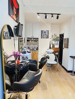 Devren Kiralık Güzellik Salonu - Siteler Mahallesinde