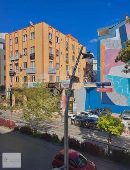 Subaşı Caddesi'nde Kiralık 2+1 Cadde Üstü Ferah Ofis