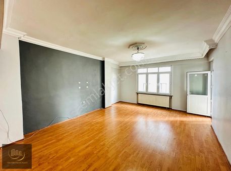 Hasseba'dan Sultanmuratta 3+1120m2kullanışlı Fırsat Arakat Daire