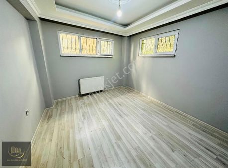 Has Seba'da Kanaryada 2+1 75m Yeni Binada Mükemmel Konumda Daire