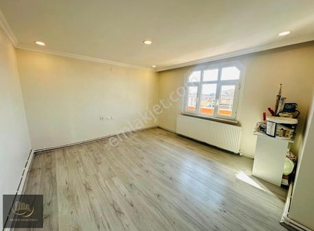 Has Seba'da Fevziçakmakta 2+1 100m Masrafsız Satılık Fırsatdaire