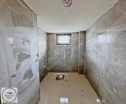 Beyaz Yapı'dan Ulaşımın Göbeğin'de Butik Site İçinde 2+1 Ara Kat